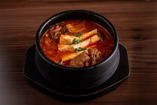 Kimchi Jjigae